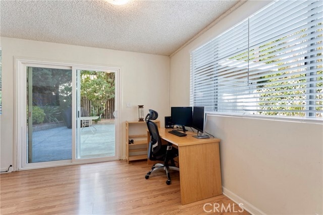 Building Photo - 2423 San Pasqual St