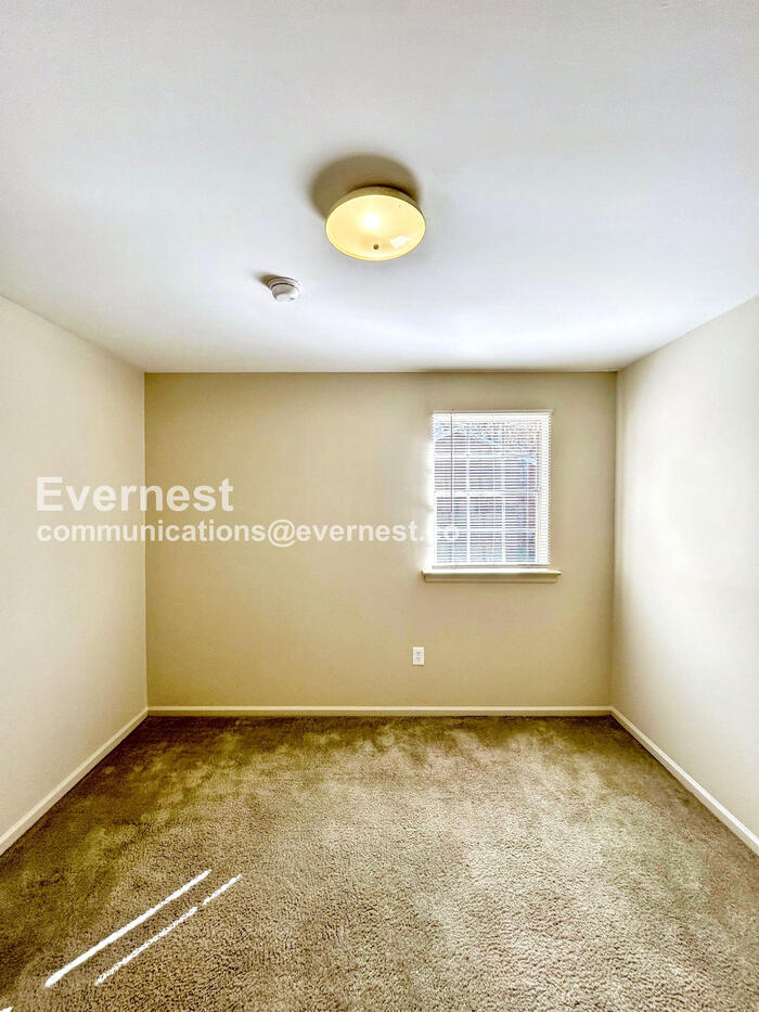 Building Photo - 206 Cambridge Pl