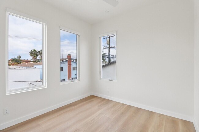 Building Photo - 4456 30th Street - North Parks Elevated Spanish Style Community