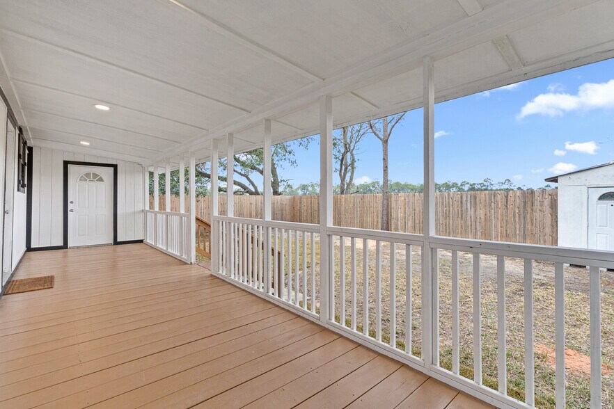 Building Photo - 5968 Capitol Dr