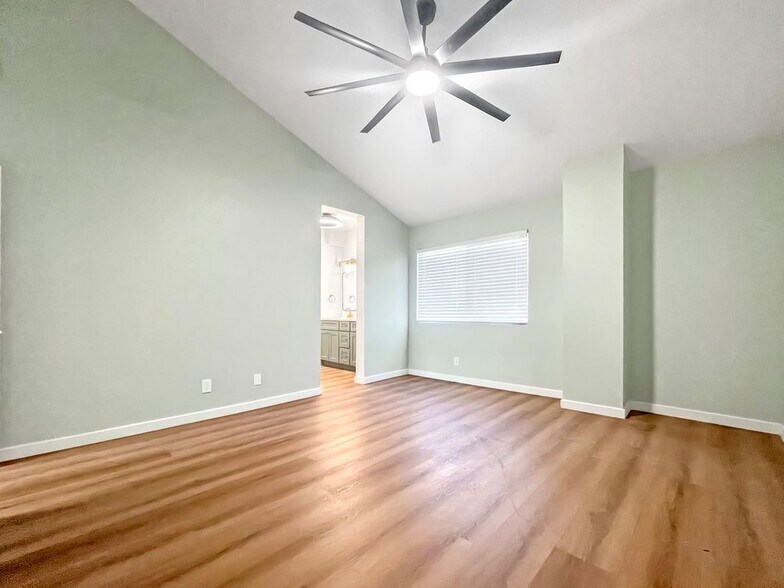 Building Photo - 1335 W 139th, 101