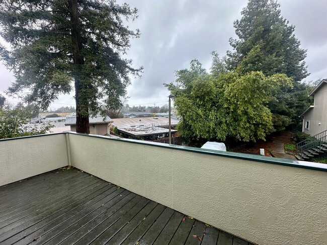 Building Photo - Cozy 1 Bedroom Loft in Hayward!