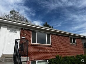 Building Photo - Westminster 2-bedroom 1 bath available now!