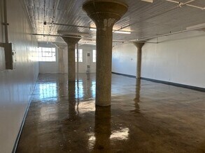 Building Photo - 1308 Factory Pl