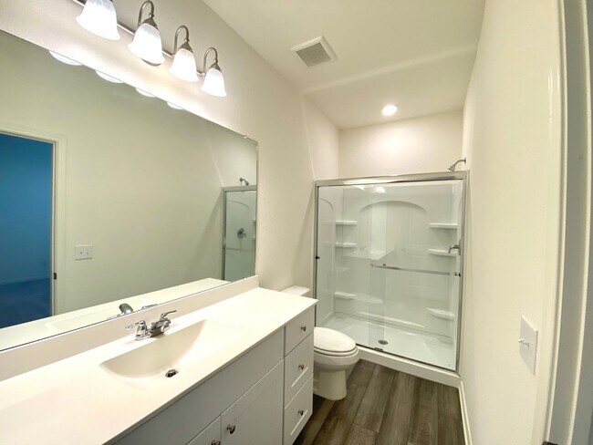Building Photo - Modern Comfort Meets Prime Location – New ...
