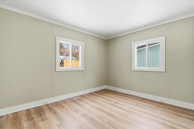 Building Photo - 2029 Ferdon Rd