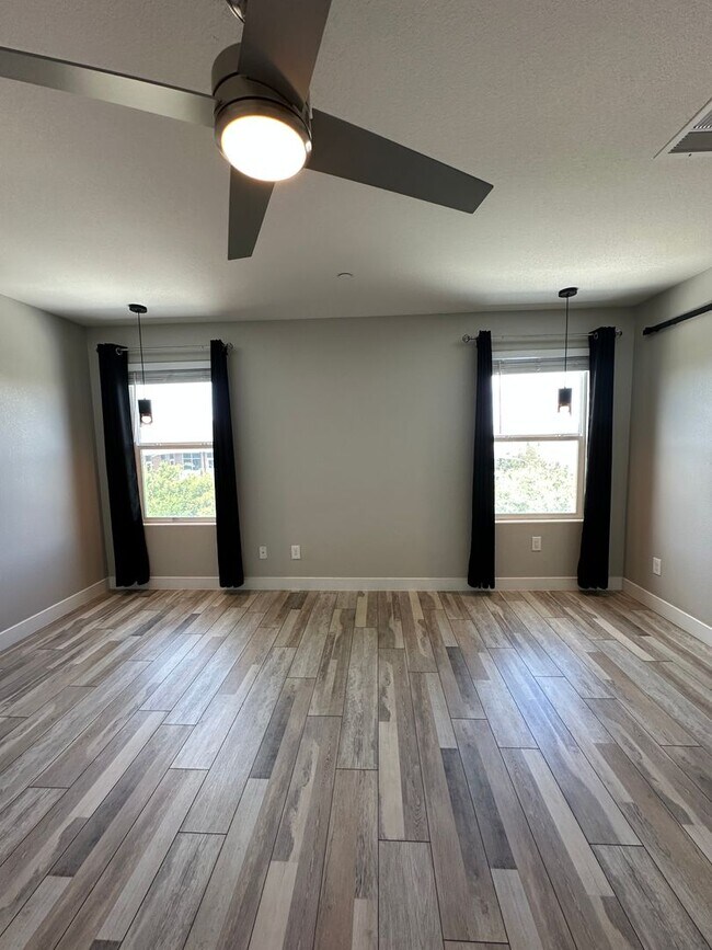 Building Photo - 7758 Meng Ct