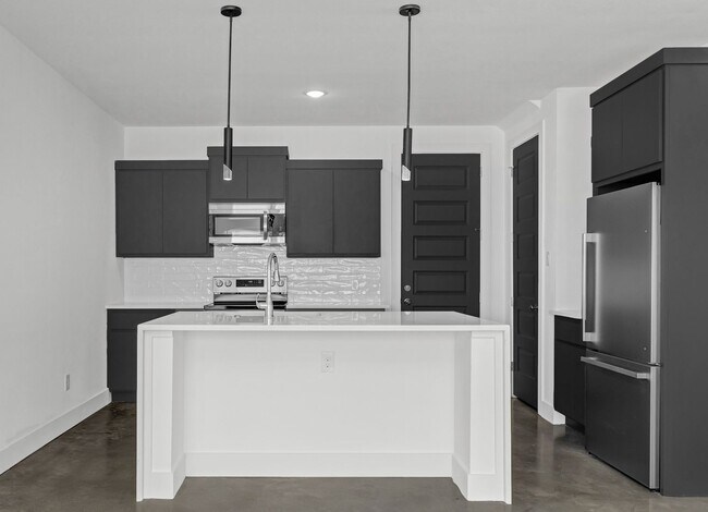 Building Photo - 3013 Alpha Wolf Ct