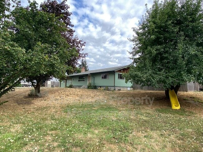 Building Photo - 38956 SW 2nd Ave
