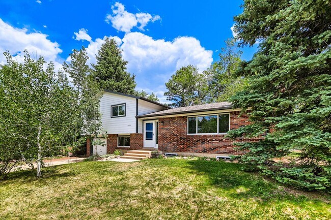 Building Photo - 1290 Judson Dr