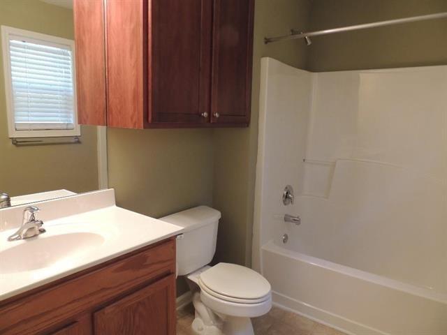 Building Photo - 3196 Cedar Glade Ln NE