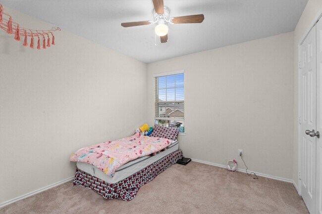 Building Photo - 1714 Avocet Way