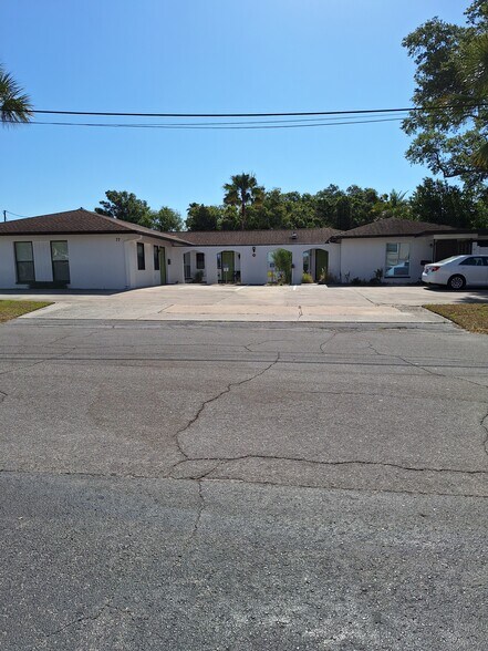 Building Photo - 77 Overbrook Blvd