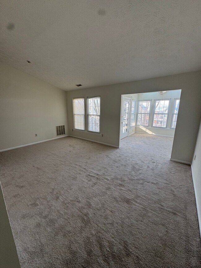 Building Photo - For Rent - 2 Bedroom, 1 Bathroom Condo | Edgewood, MD