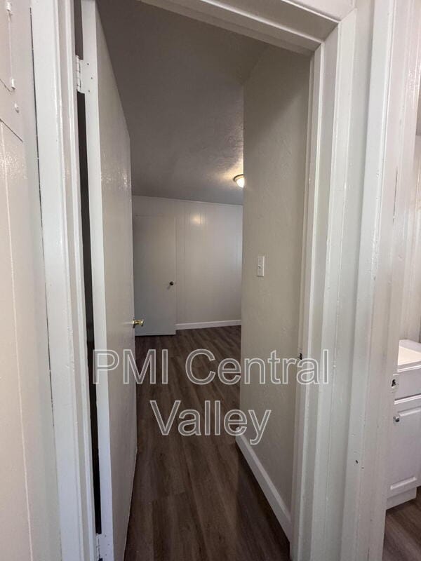 Building Photo - 117 E Grove St