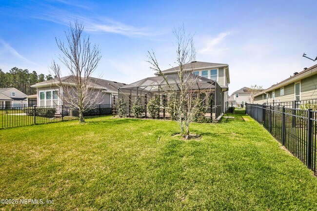 Building Photo - 99 Pondside Ln