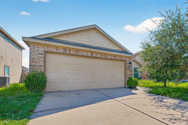 Building Photo - 5530 Casa Calvet Dr