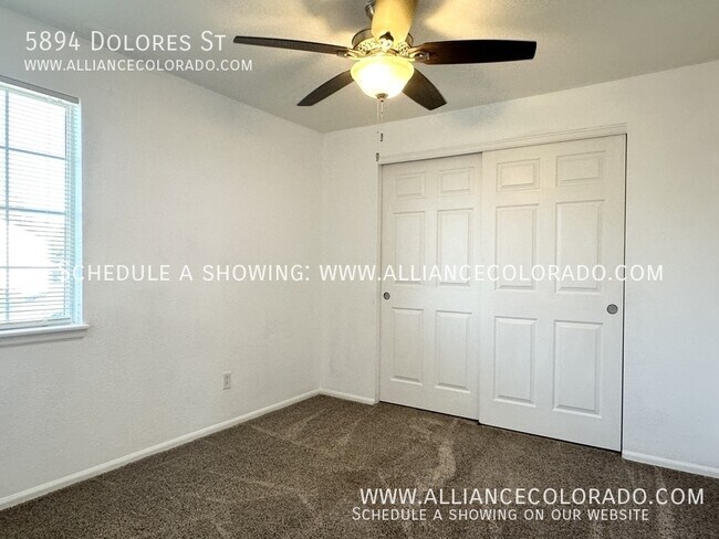 Building Photo - 5894 Dolores St