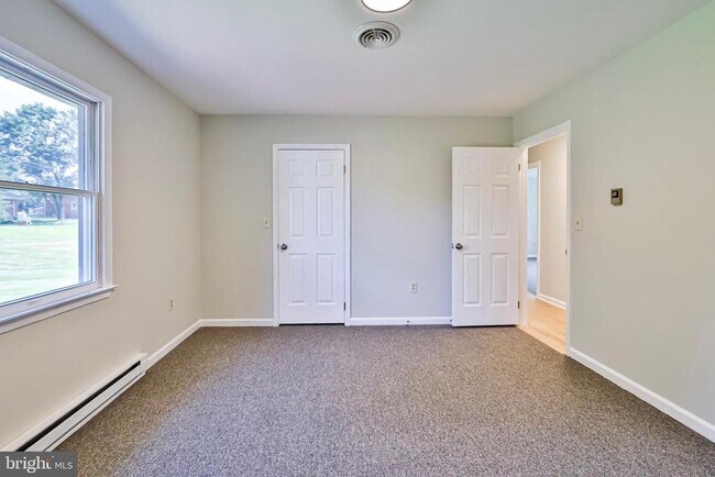 Building Photo - 13929 Green Mountain Dr