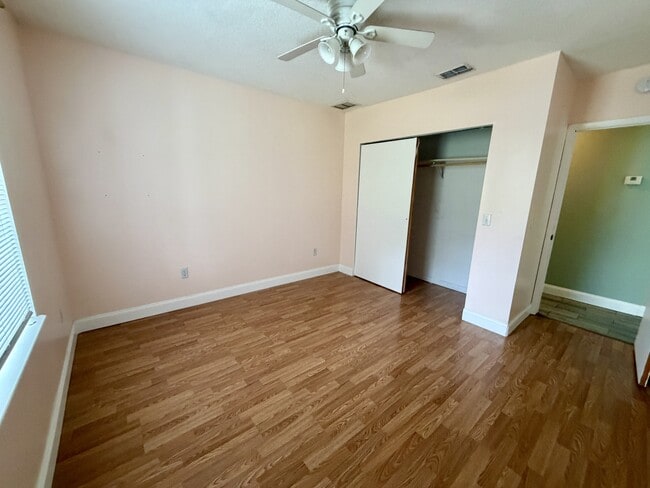 Building Photo - 102 Lake Charles Rd