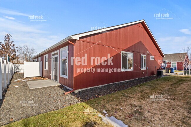 Building Photo - 304 S Marigold Ln