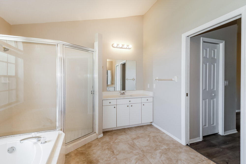 Building Photo - 1326 Kinsmere Dr