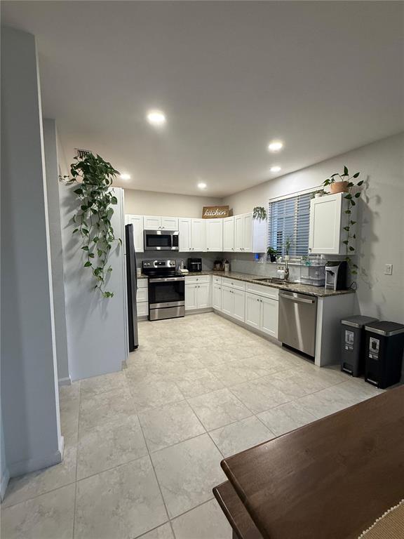 Building Photo - 3235 NW 31st Ter