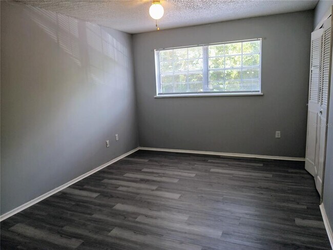 Building Photo - 5317 Curry Ford Rd