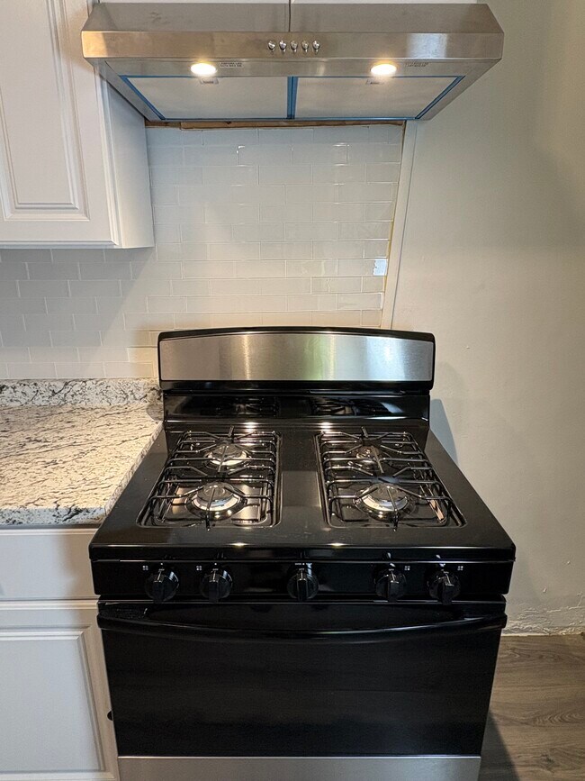 Building Photo - 3656 Jasper St