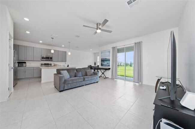 Building Photo - 3060 Suraj Cir