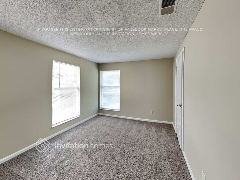 Building Photo - 7501 Batavia Ln