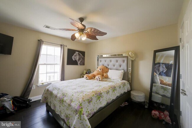 Building Photo - 601 Crossover Ct