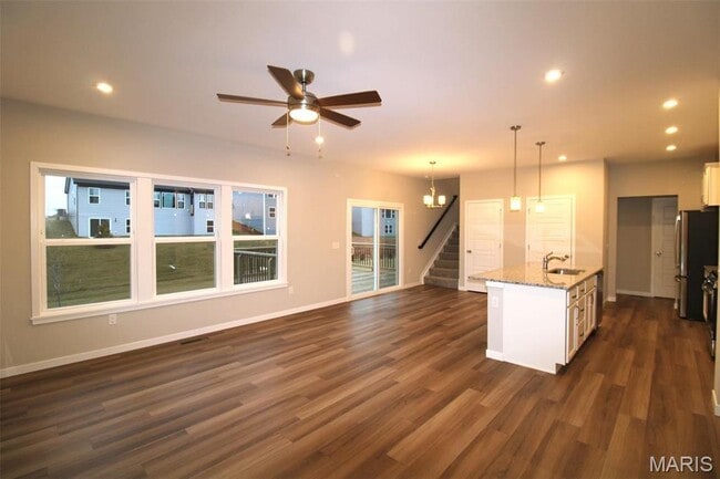 Building Photo - 331 Dalriada Blvd