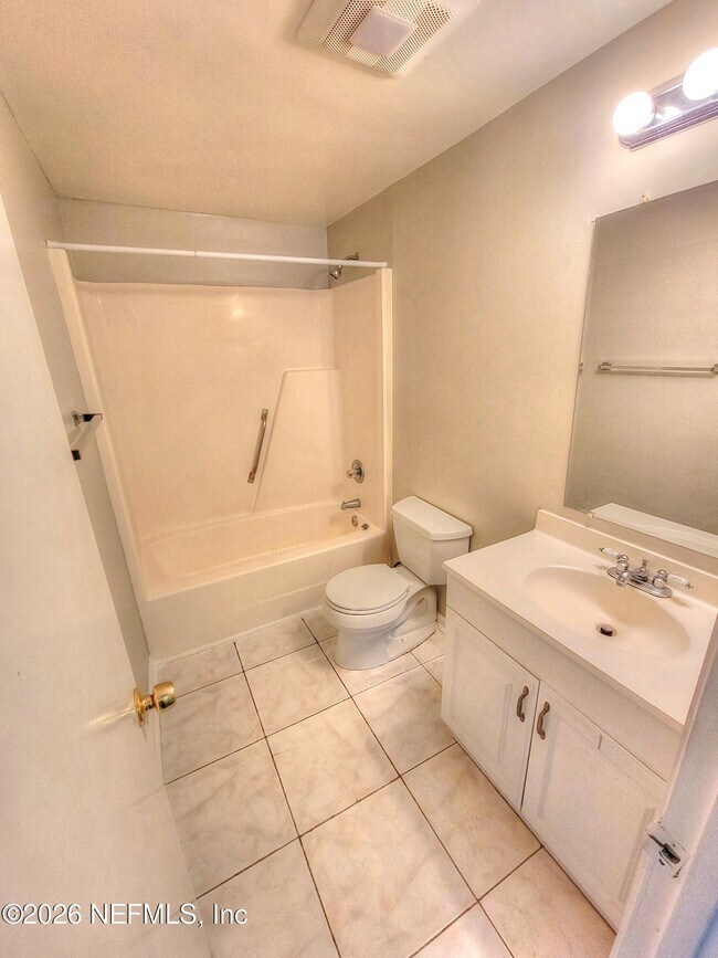 Building Photo - 10881 Key Coral Dr