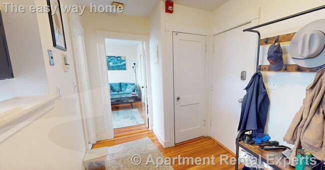 Building Photo - 402 Highland Ave