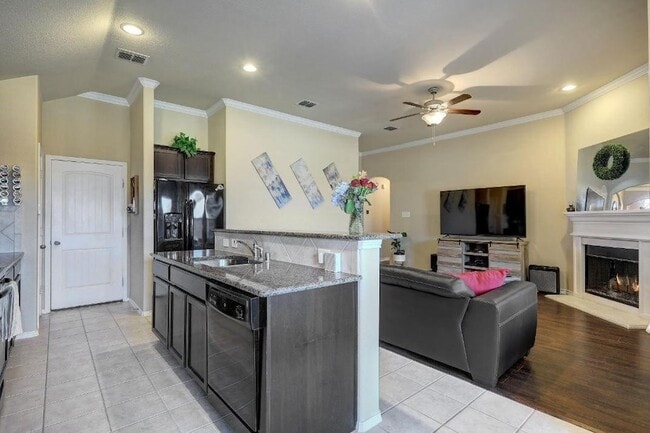 Building Photo - 11701 Summer Springs Dr