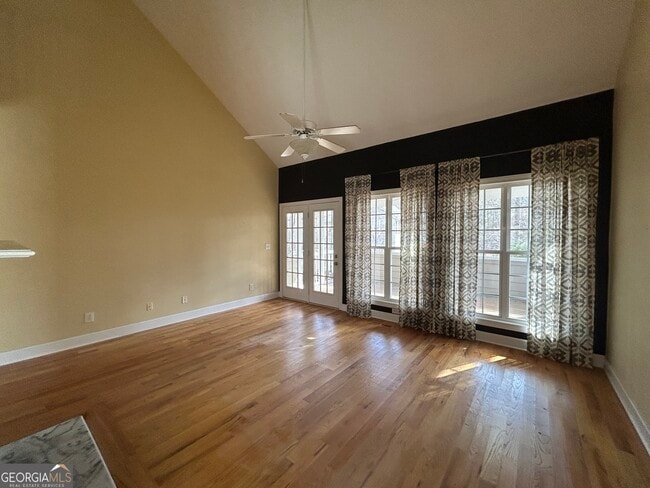 Building Photo - 111 Hanbury Ln