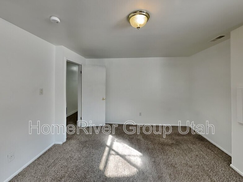 Building Photo - 1058 W 1100 N