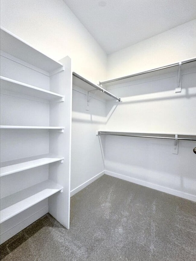Building Photo - This property is located in a 55+ communit...