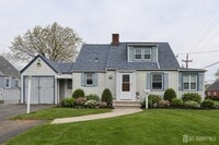 Building Photo - 2 Mohawk Dr
