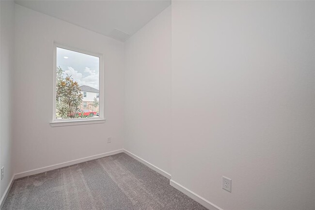 Building Photo - 22167 Paula Bluff Ln