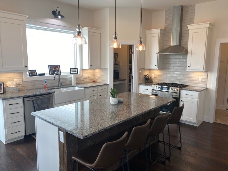 Building Photo - 2913 Latigo Trce
