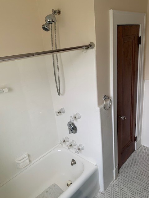 Building Photo - 131 Fountain St