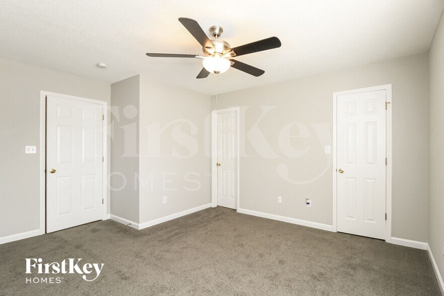 Building Photo - 2200 Emerald Creek Ct