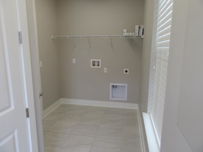 Building Photo - 1117 Blazing Star St