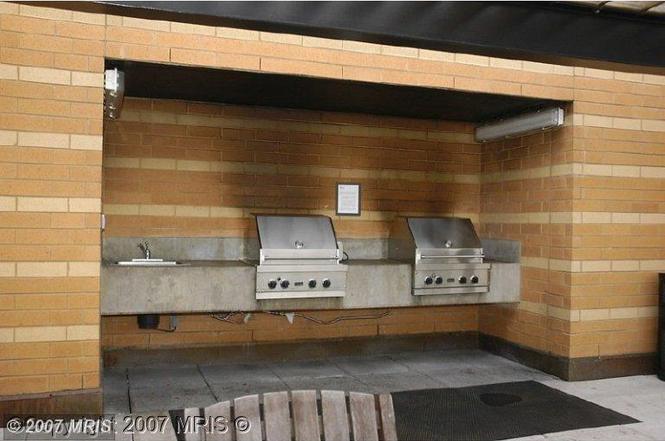 Rooftop Grilling - 400 Massachusetts Ave NW