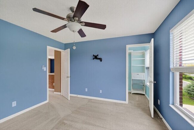 Building Photo - Quiet, comfort living in Westfield