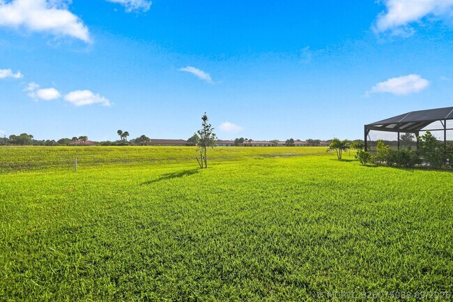 Building Photo - 10597 SW Vasari Way