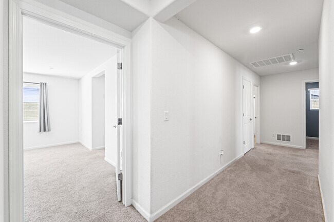 Building Photo - 3814 Fong Ranch Rd