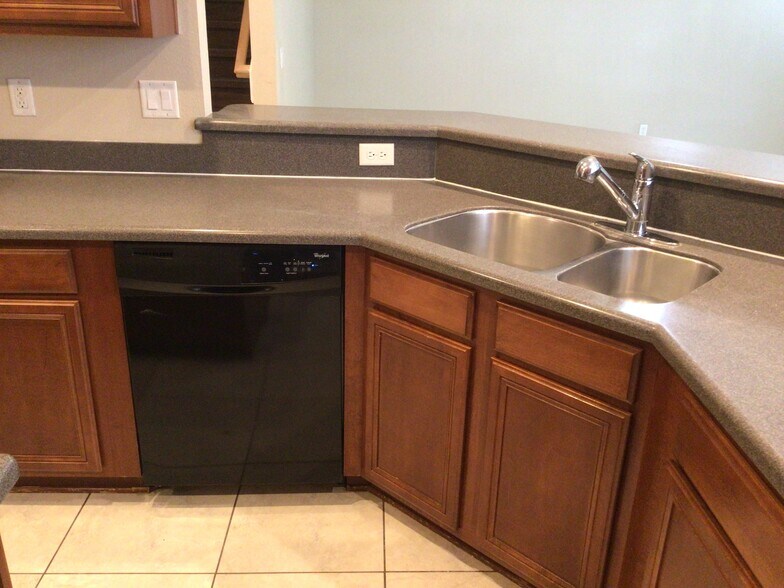 Building Photo - 4032 Ringneck Dr